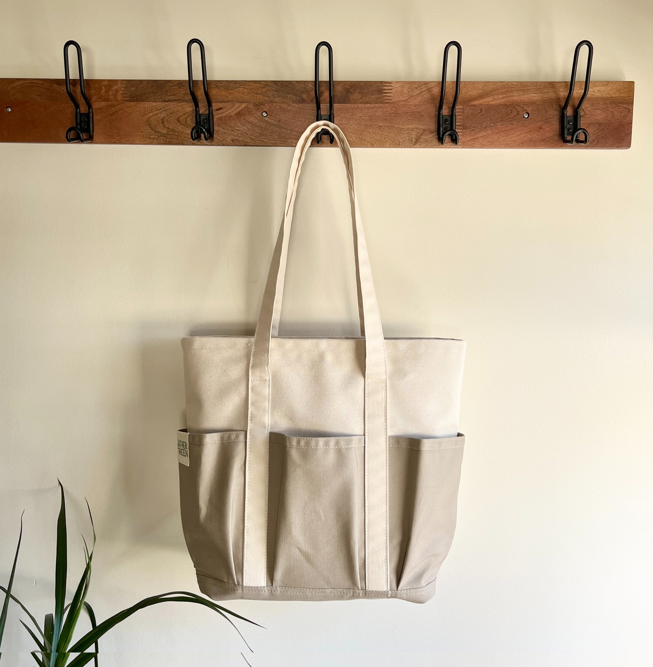 Amiga Tote – Rather Green